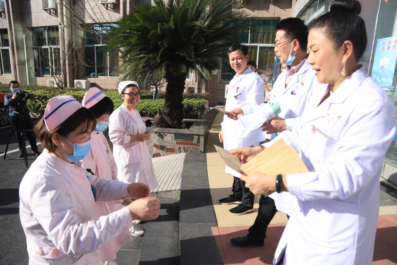 新余北湖医院举办三八国际妇女节跳绳比赛 新余北湖医院举办三八国际妇女节跳绳比赛