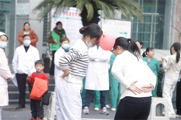 北湖医院举办“三八”妇女节庆祝活动