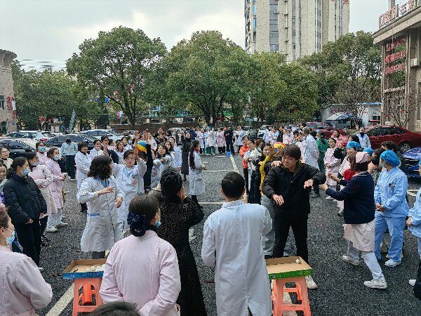 凝聚“她力量”  温暖绽芳华—— 新余北湖医院成功举办三八妇女节 主题趣味活动